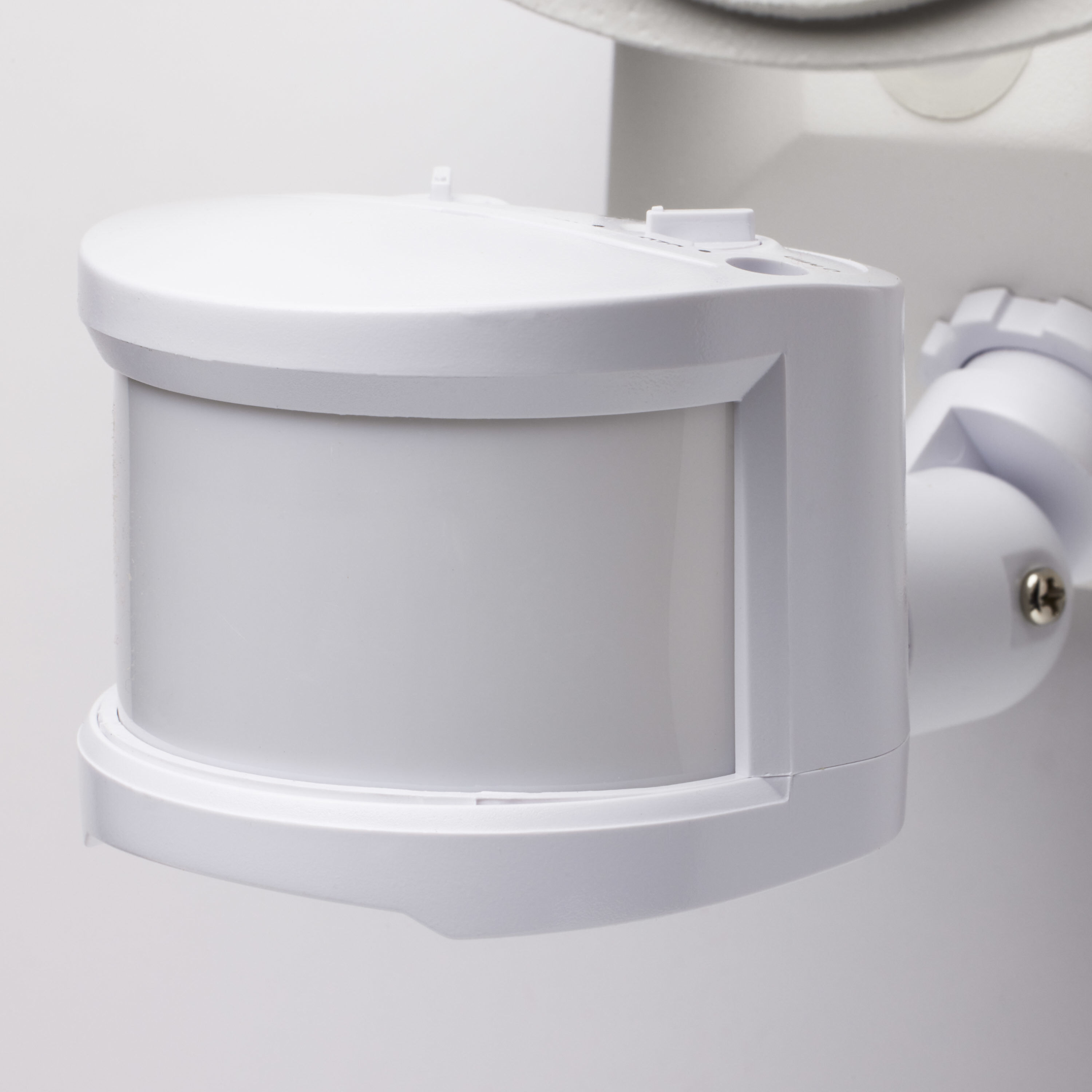 Brentwood LED 4 inch White Outdoor Security Light