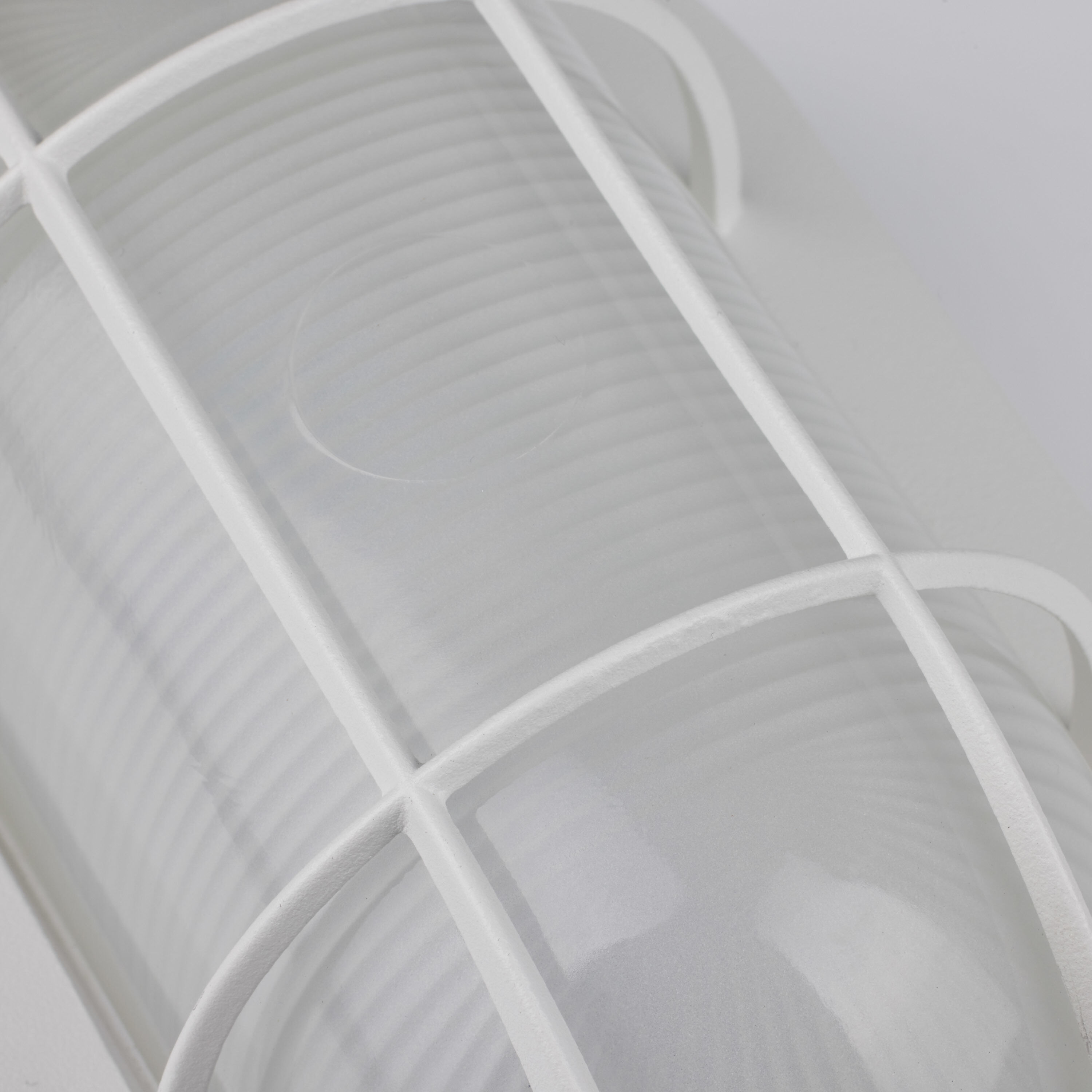 Brentwood LED 9 inch White Bulkhead