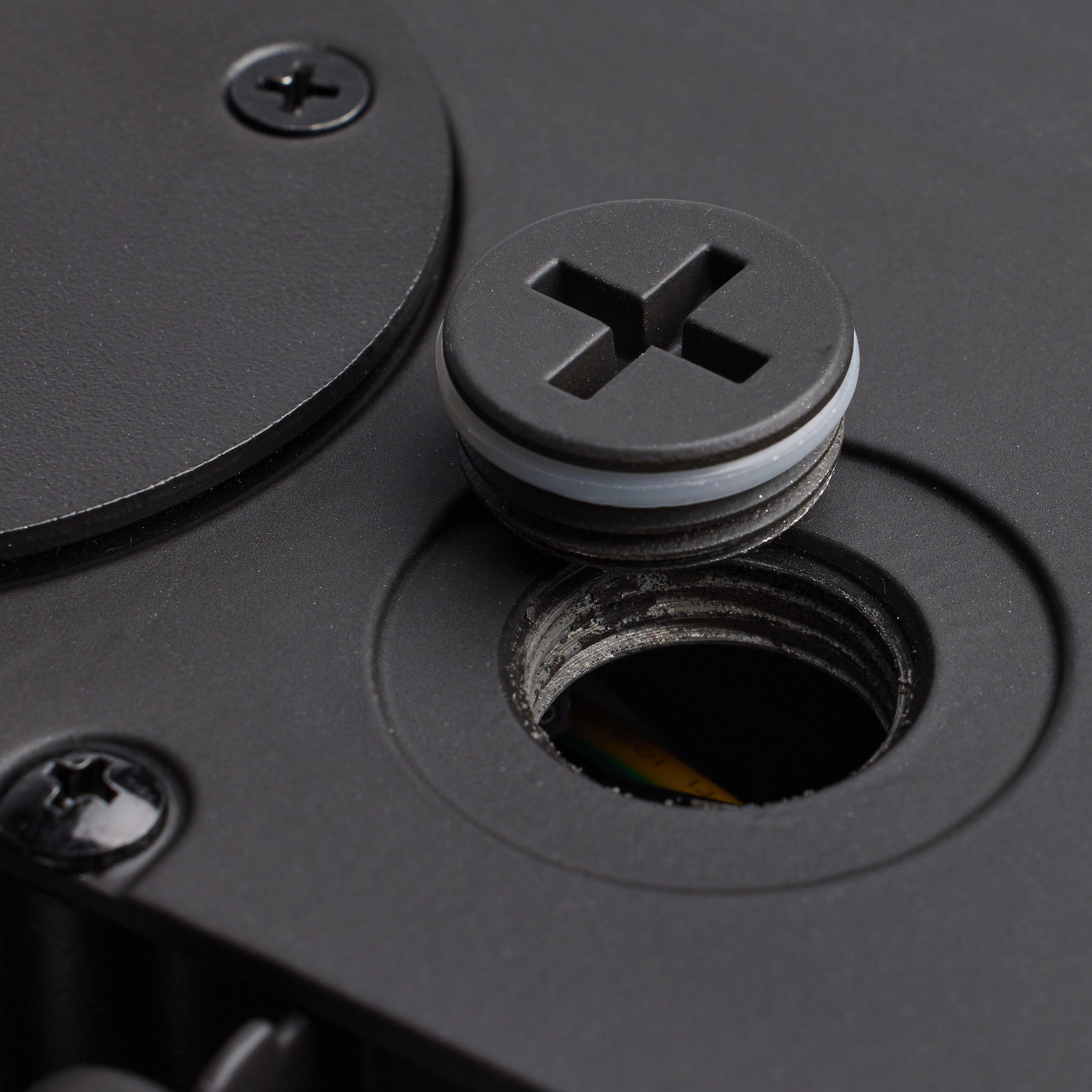 Brentwood 277V 90.00 watt Bronze Landscape Flood Light