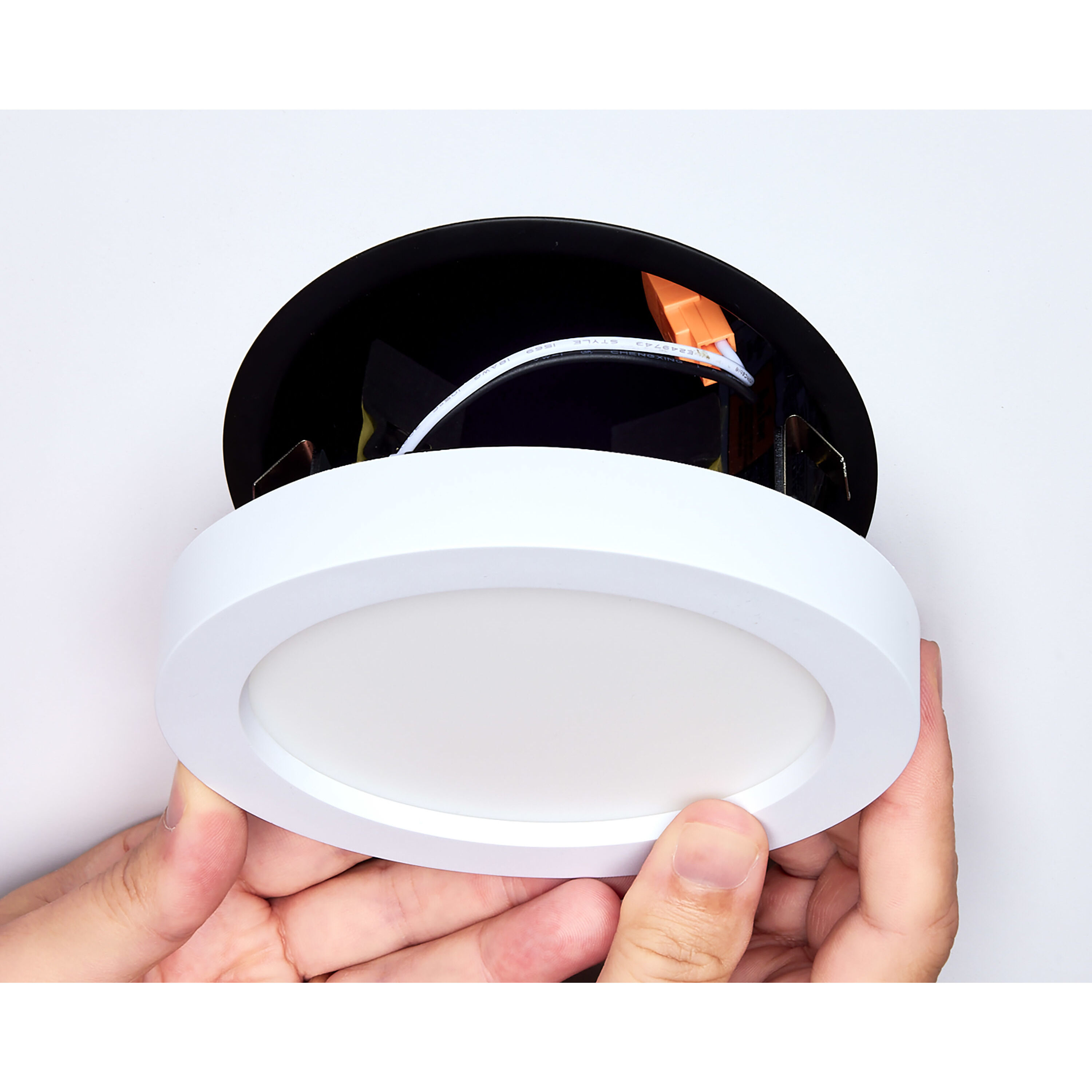 Brentwood Integrated LED White LED Disk