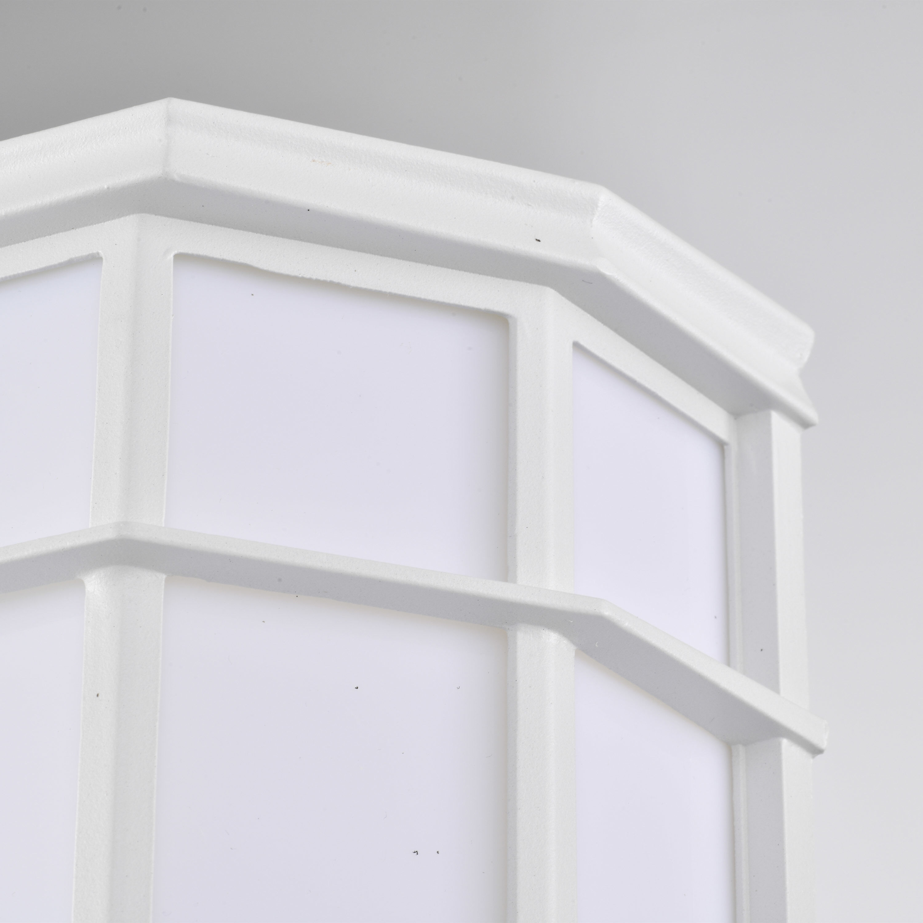 Brentwood LED 10 inch White Bulkhead