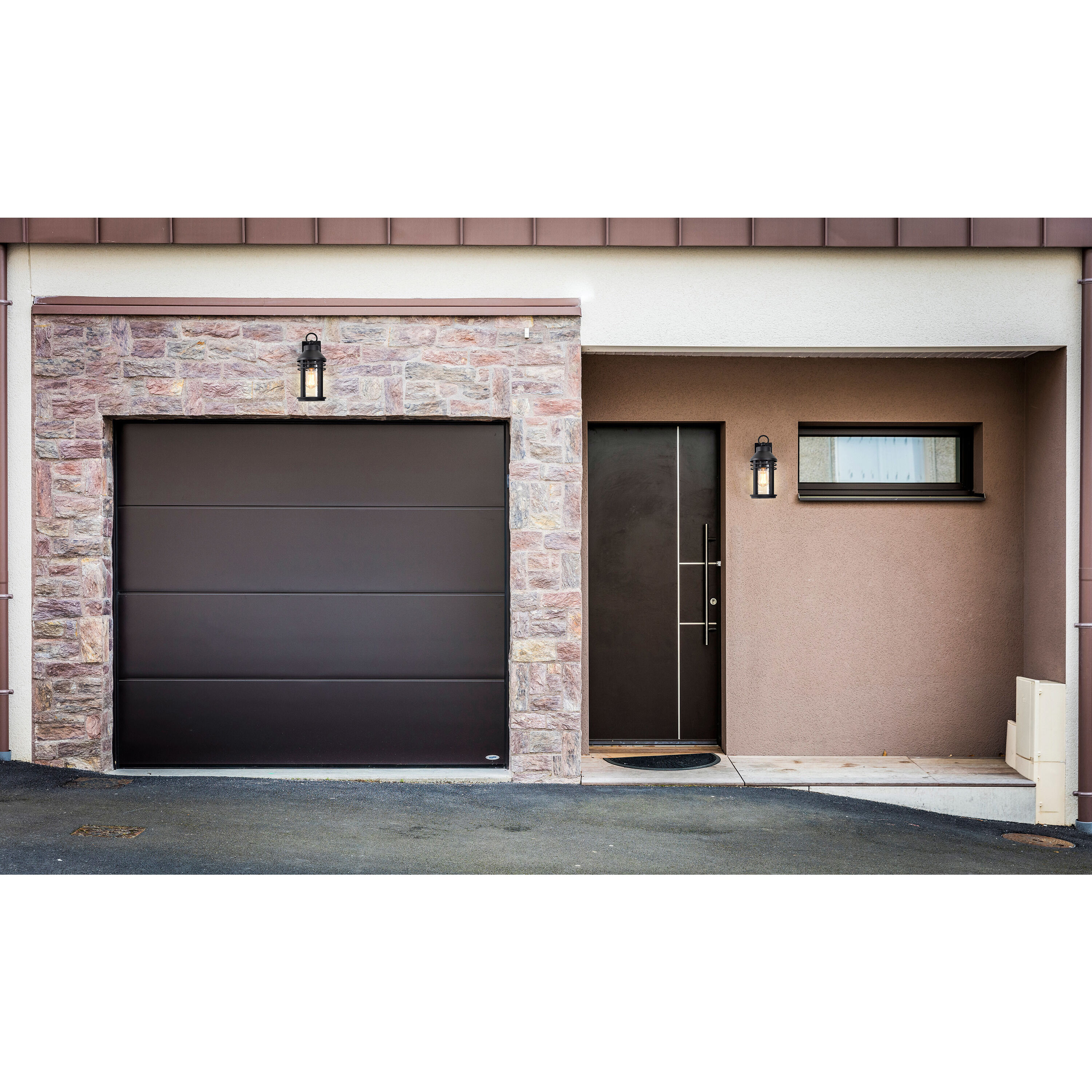 Wilton Outdoor Wall Sconce