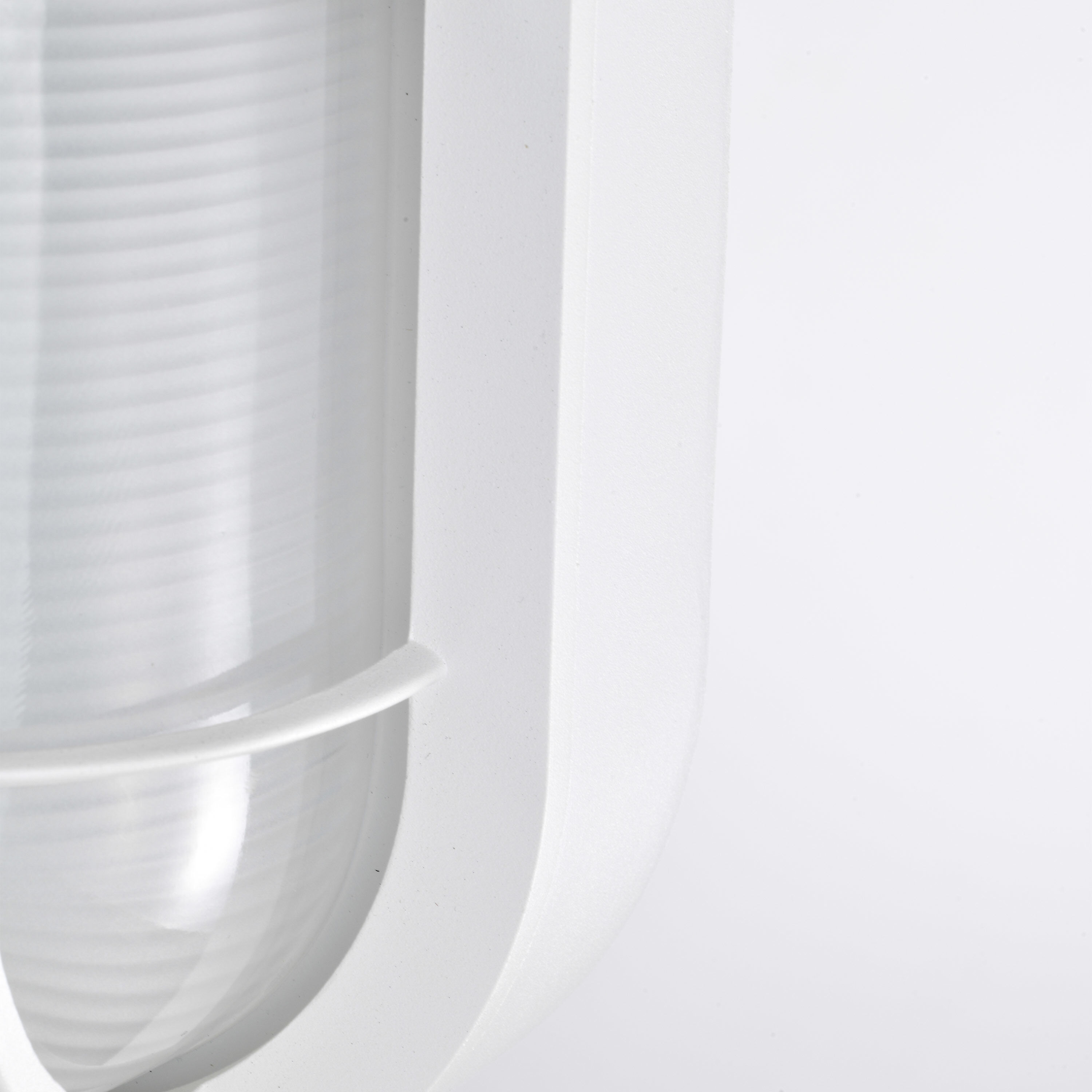 Brentwood LED 9 inch White Bulkhead